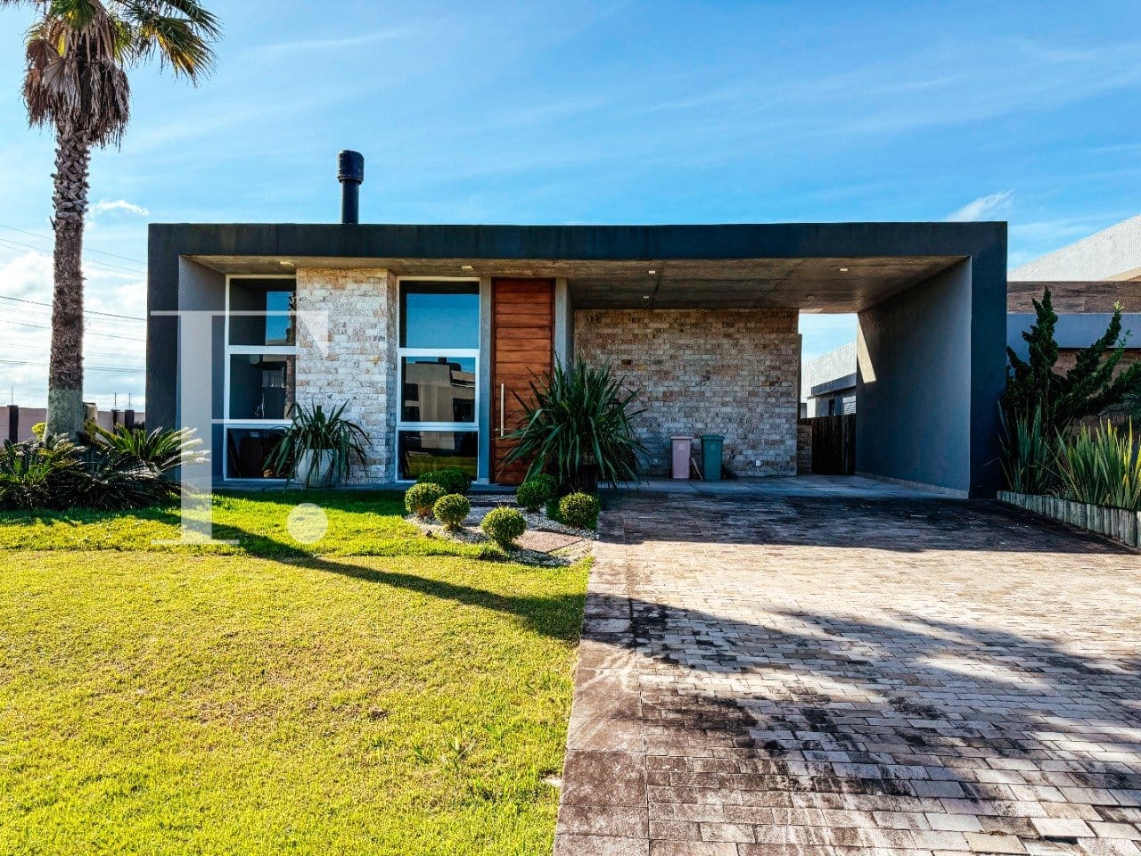 Casa Condomínio com 245m², 3 dormitórios, 3 suítes, 2 vagas, Riviera em Xangri-Lá