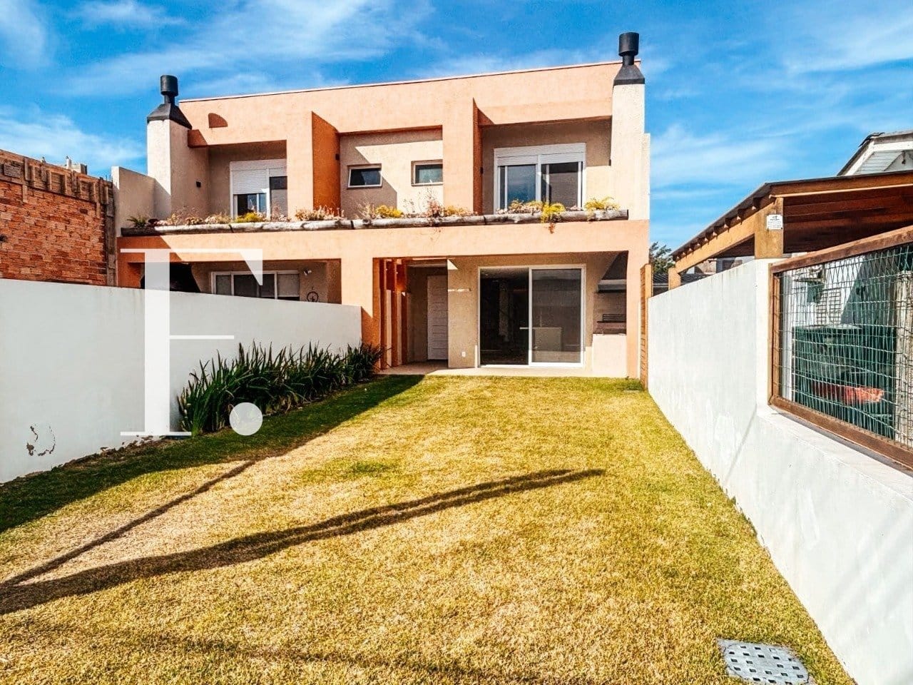 Casa com 155m², 3 dormitórios, 1 suíte, 2 vagas, no bairro Arpoador em Xangri-Lá
