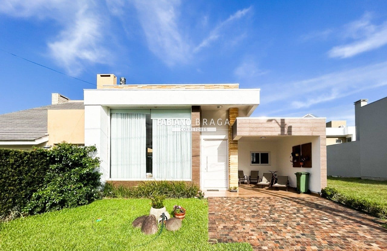 Casa Condomínio com 145m², 3 dormitórios, 3 suítes, 2 vagas, Las Palmas em Xangri-Lá