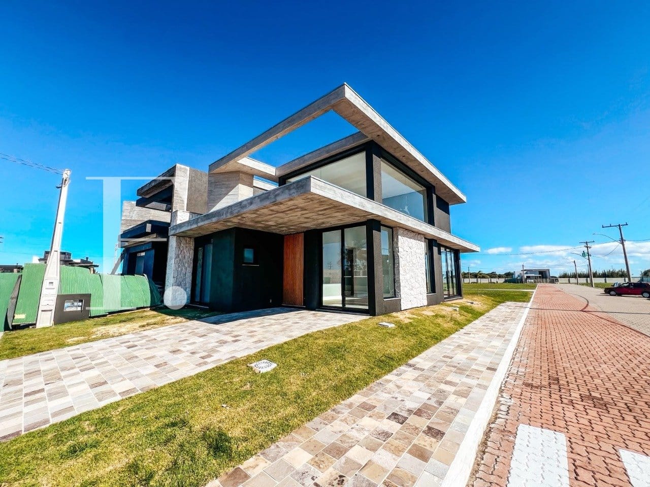 Casa Condomínio com 145m², 3 dormitórios, 3 suítes, 2 vagas, Allure Beach Condo em Xangri-Lá