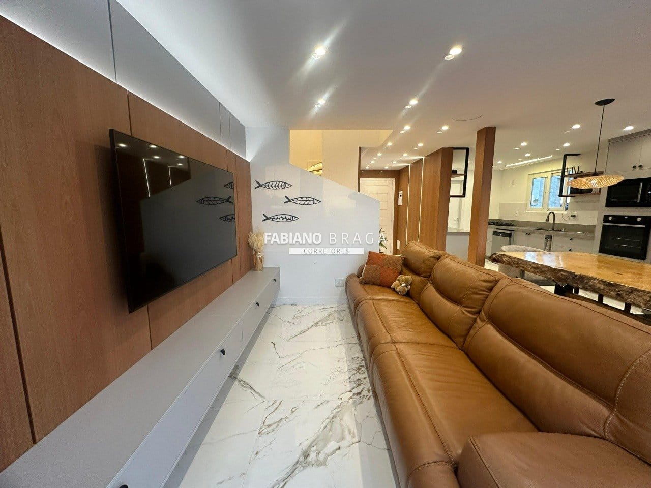 Sobrado com 127m², 3 dormitórios, 1 suíte, 2 vagas, Pateo Marbella em Xangri-Lá