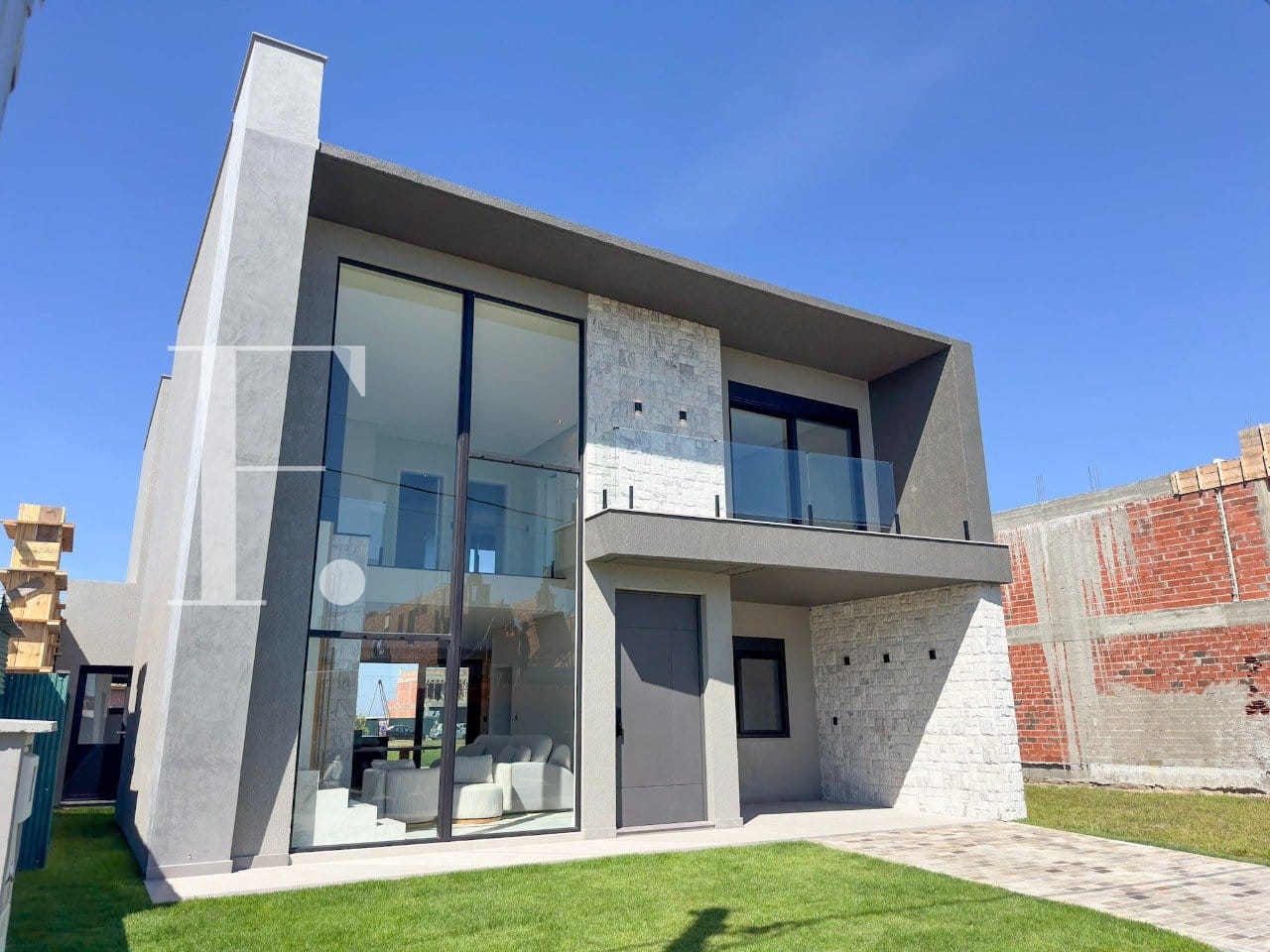 Sobrado com 247m², 4 dormitórios, 4 suítes, 2 vagas, Zen Concept Resort em Xangri-Lá