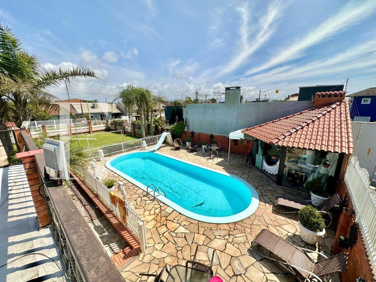 Casa com 159m², 3 dormitórios, 6 vagas, no bairro Arpoador em Xangri-Lá