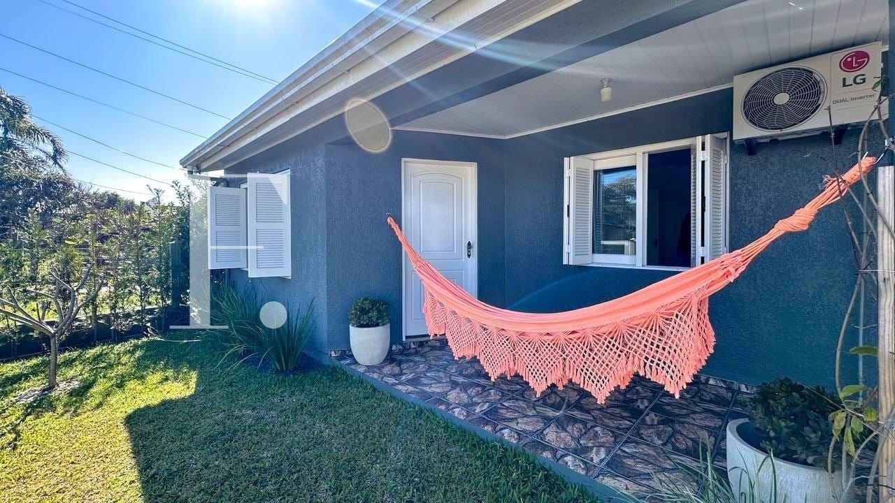Casa com 142m², 3 dormitórios, 2 vagas, no bairro Rainha do Mar em Xangri-Lá