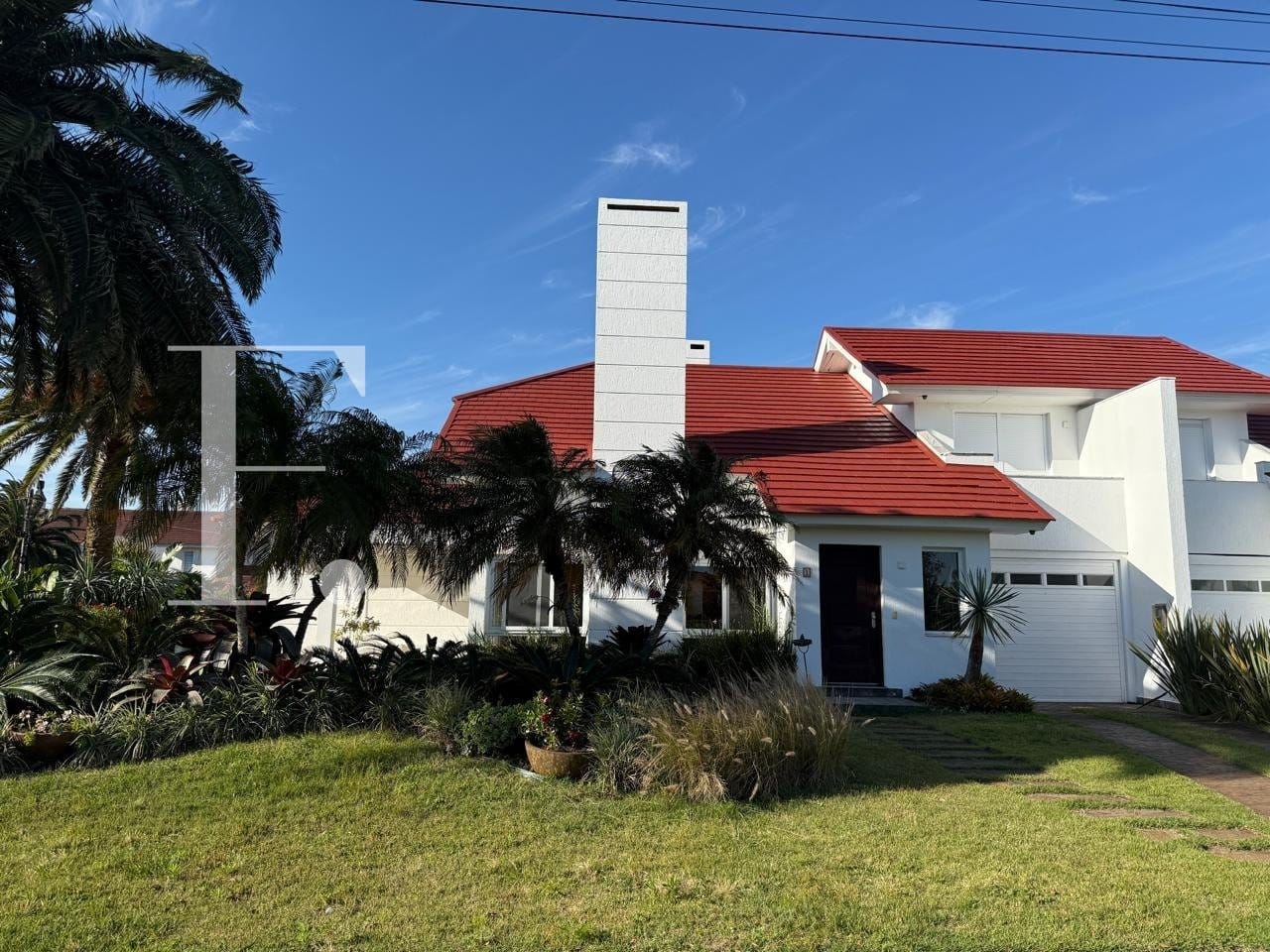 Sobrado com 178m², 4 dormitórios, 4 suítes, 2 vagas, Green Village Golf Club em Xangri-Lá