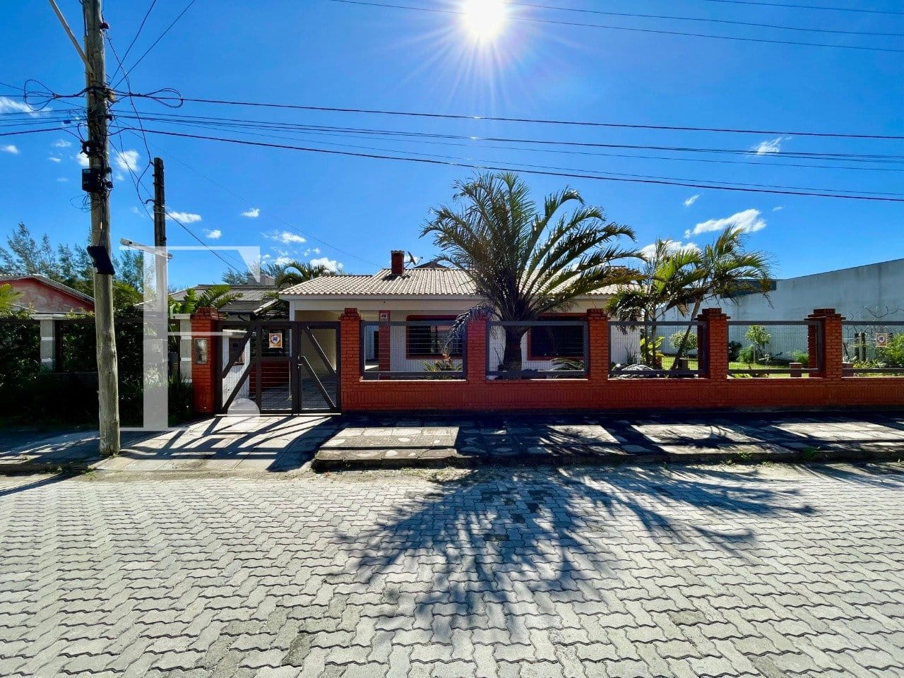 Casa com 211m², 3 dormitórios, 2 suítes, 2 vagas, no bairro Noiva do Mar em Xangri-Lá