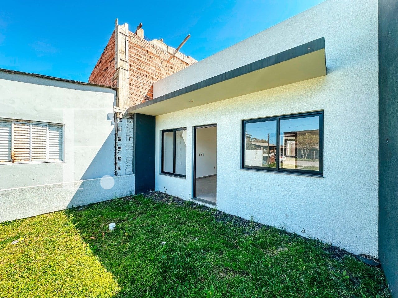 Casa com 50m², 2 dormitórios, 2 vagas, no bairro Rainha do Mar em Xangri-Lá