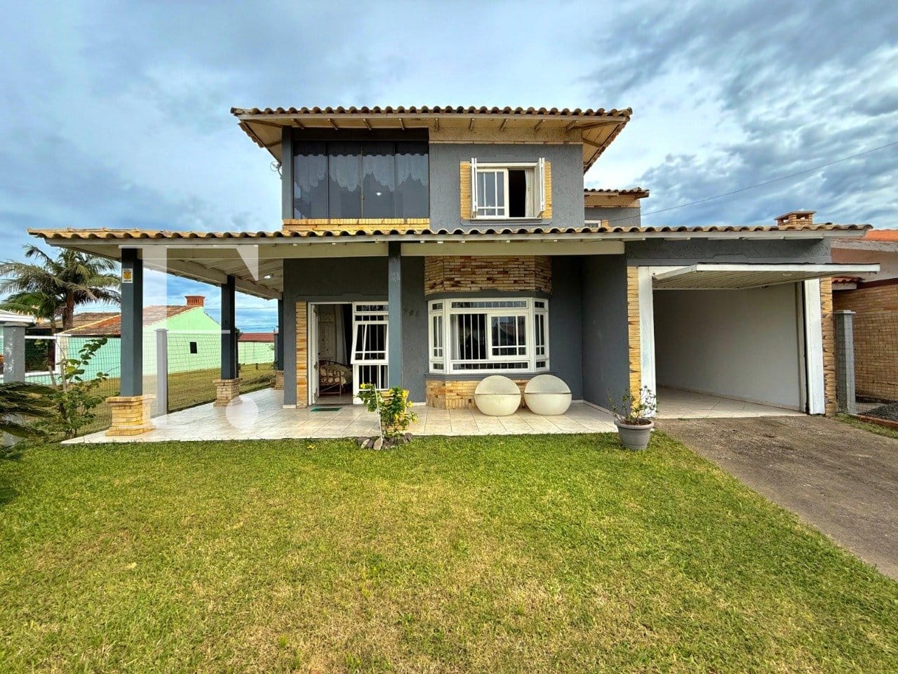 Casa com 202m², 4 dormitórios, 1 suíte, 2 vagas, no bairro Noiva do Mar em Xangri-Lá