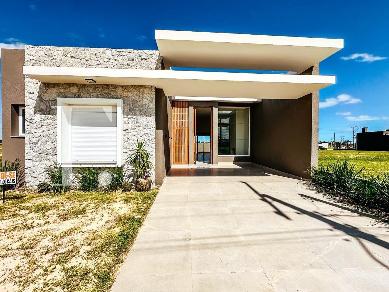 Casa com 130m², 3 dormitórios, 3 suítes, 2 vagas, Santorini em Xangri-Lá