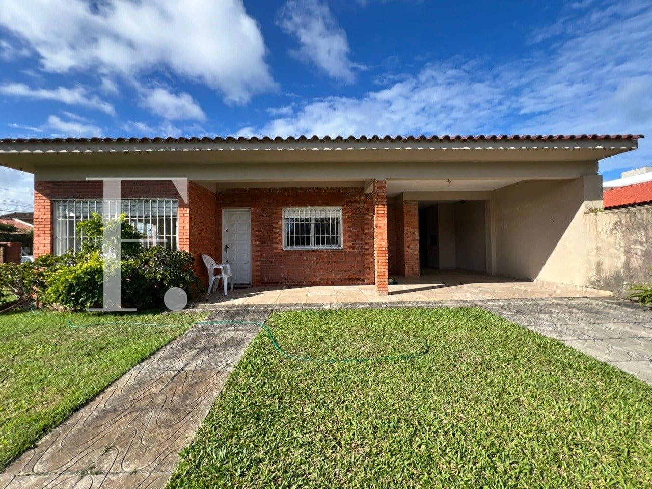 Casa com 257m², 7 dormitórios, 2 suítes, 3 vagas, no bairro Atlântida em Xangri-Lá