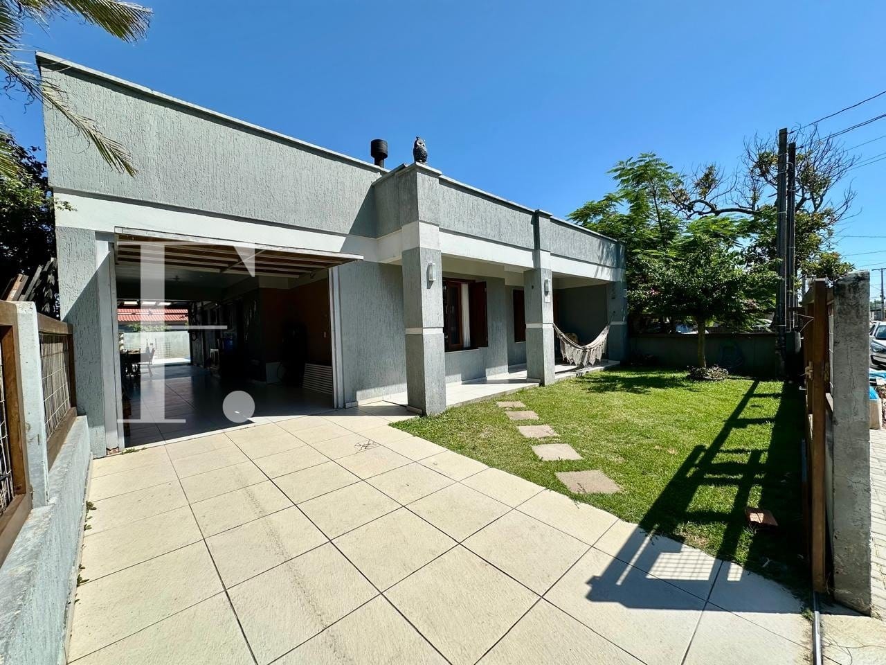 Casa com 153m², 3 dormitórios, 1 suíte, no bairro Centro em Xangri-Lá