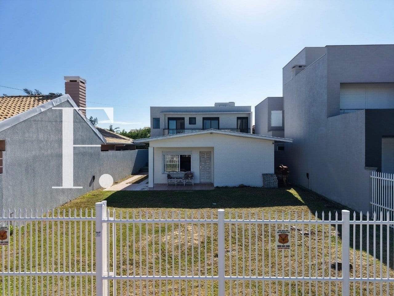 Casa com 112m², 5 dormitórios, 2 vagas, no bairro Centro em Xangri-Lá