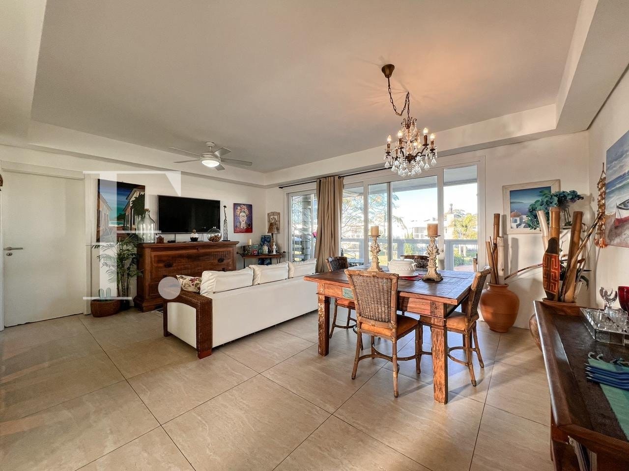 Apartamento com 156m², 3 dormitórios, 1 suíte, 2 vagas, Rossi Atlântida em Xangri-Lá