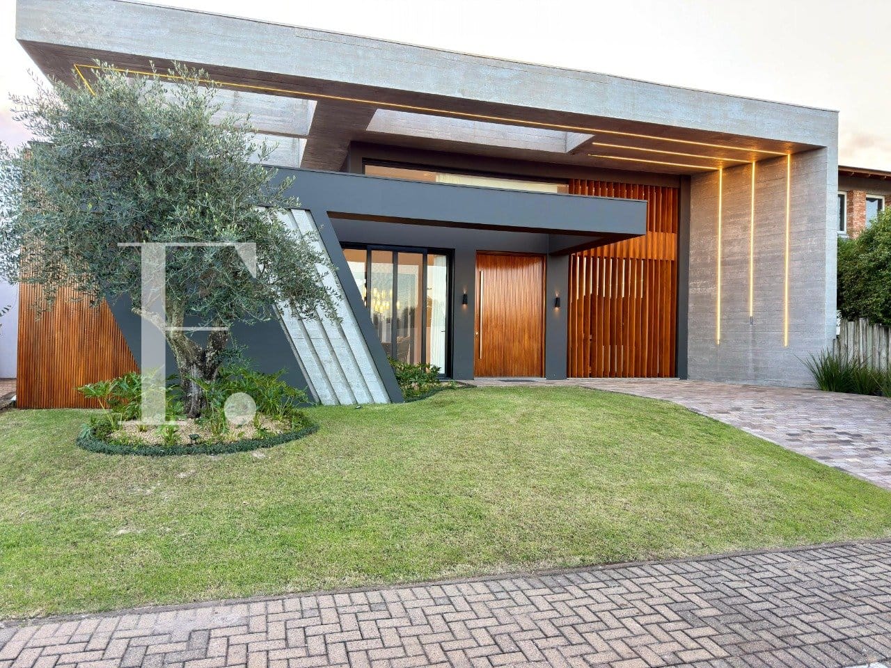 Casa Condomínio com 242m², 4 dormitórios, 4 suítes, 2 vagas, Velas da Marina em Capão da Canoa