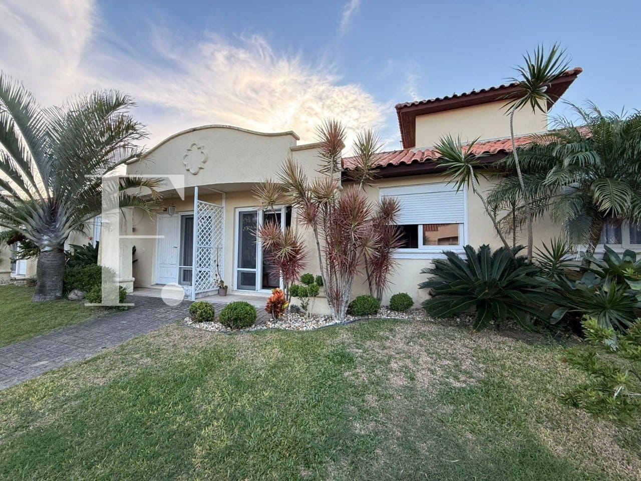 Casa Condomínio com 70m², 3 dormitórios, 1 suíte, 1 vaga, Casa Hermosa em Xangri-Lá