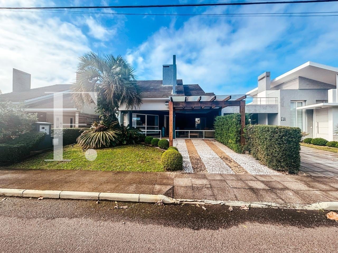 Casa Condomínio com 150m², 3 dormitórios, 3 suítes, 1 vaga, Condado de Capão em Capão da Canoa