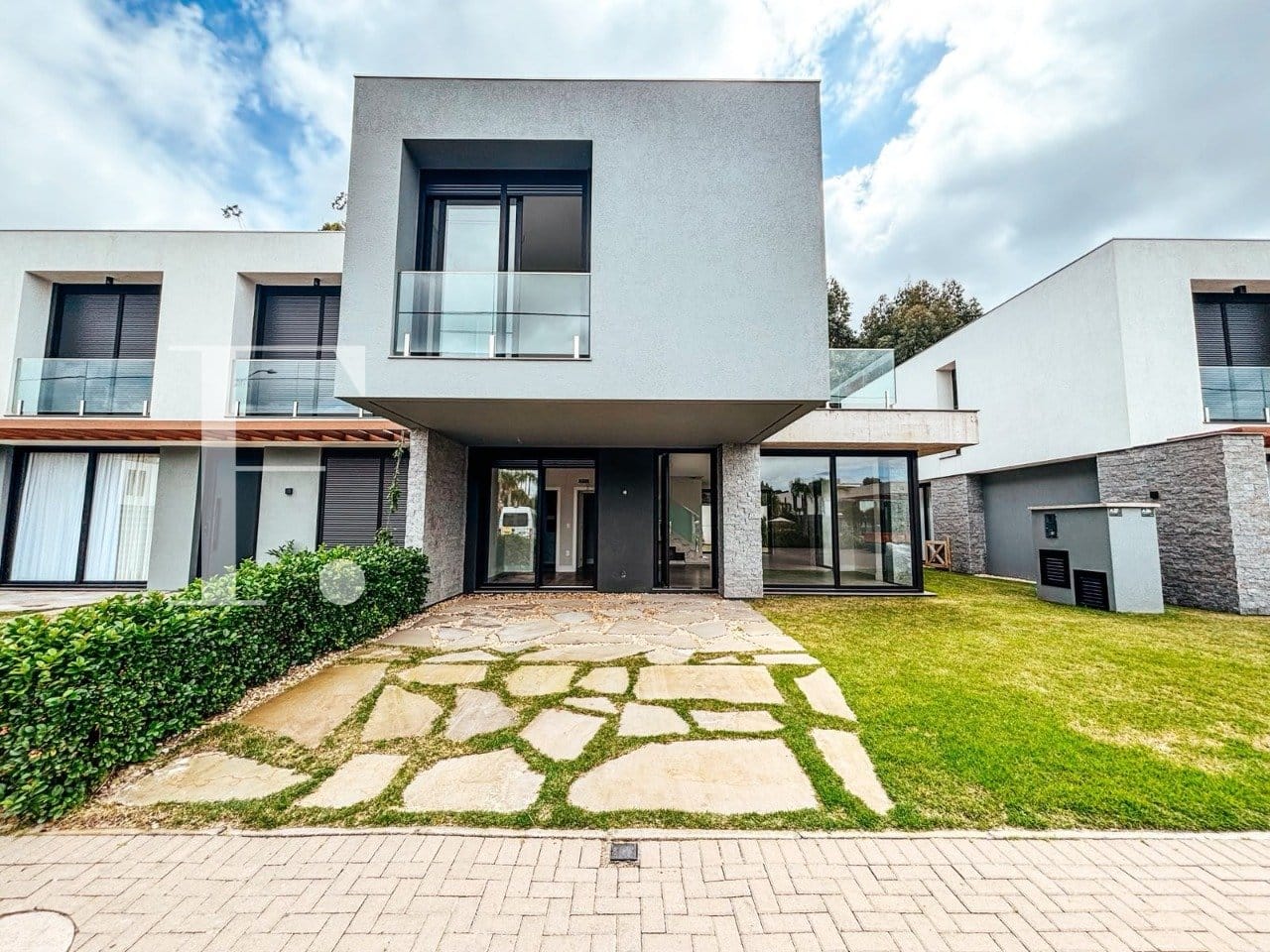 Sobrado com 294m², 4 dormitórios, 4 suítes, 1 vaga, Amaná em Xangri-Lá