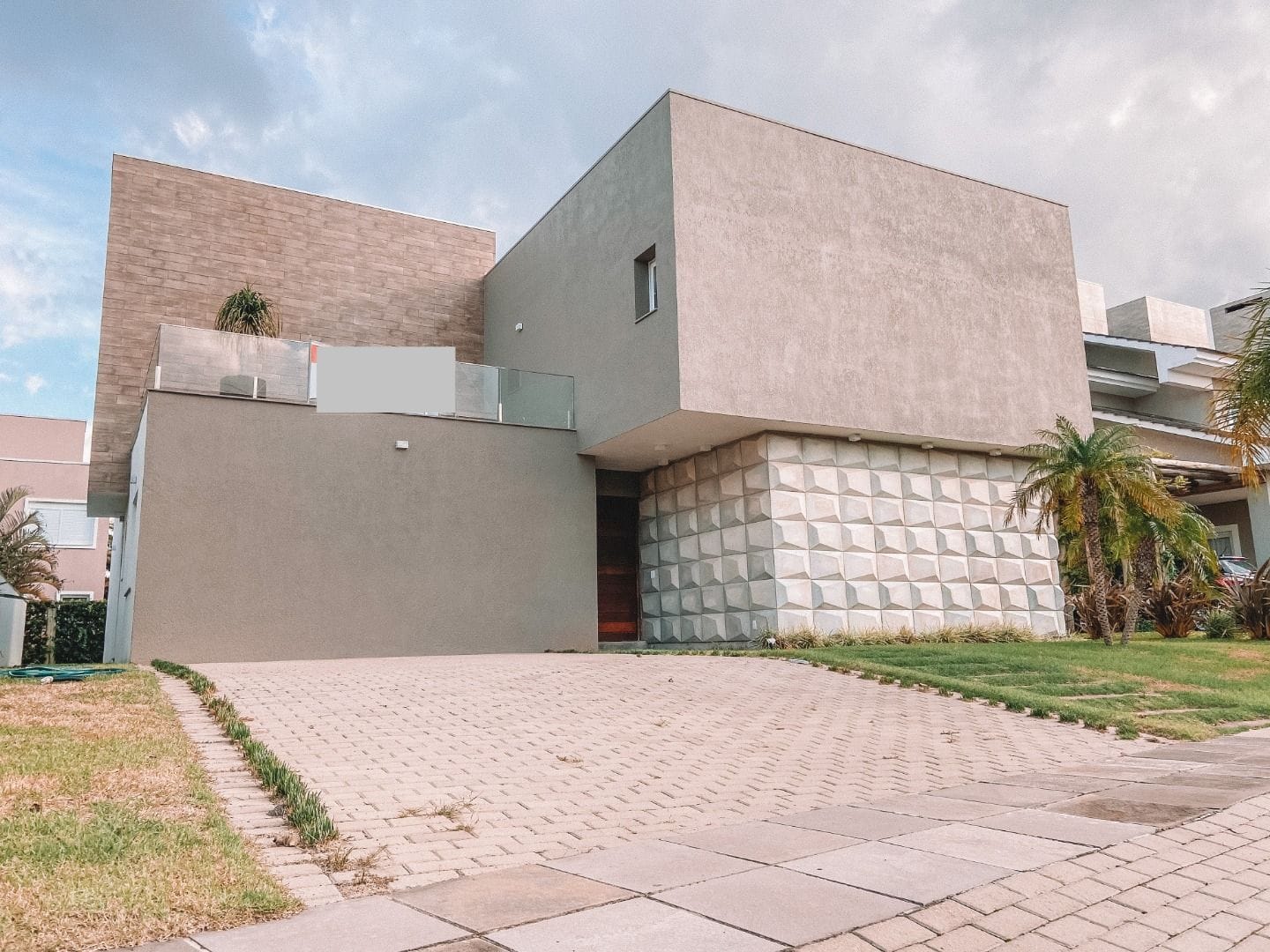 Sobrado com 405m², 5 dormitórios, 5 suítes, 2 vagas, Quintas do Lago em Xangri-Lá