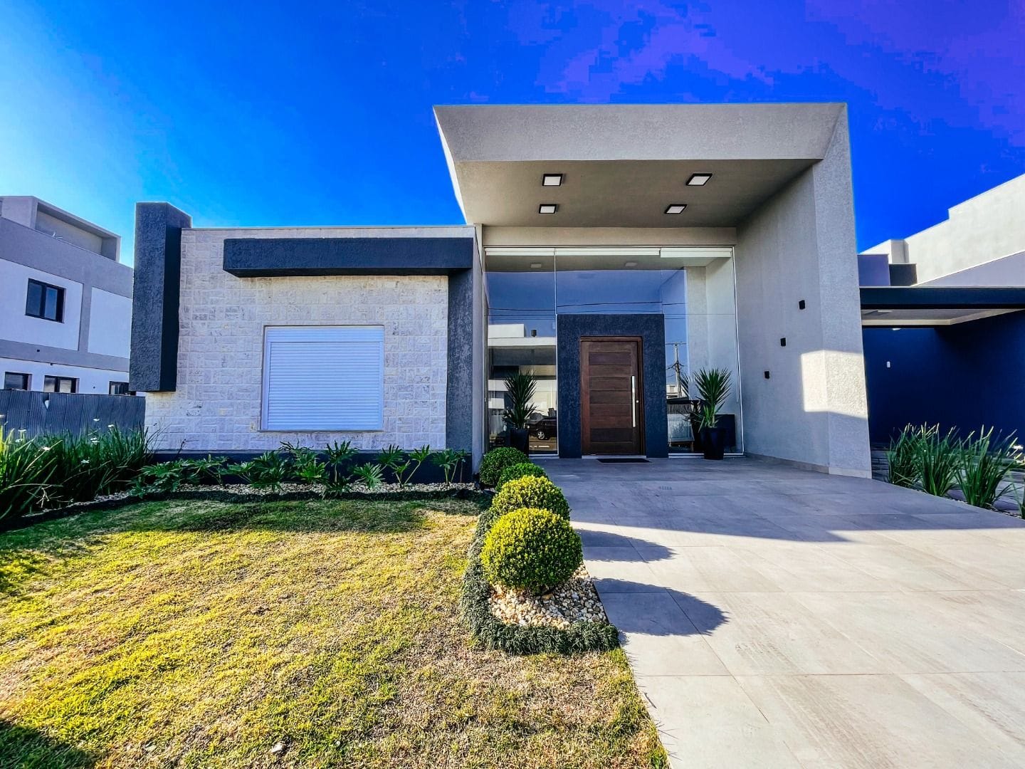 Casa Condomínio com 129m², 3 dormitórios, 3 suítes, 2 vagas, Blue em Xangri-Lá