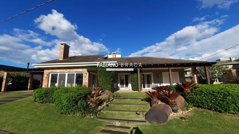 Casa Condomínio com 390m², 4 dormitórios, 2 suítes, 4 vagas, Atlântico Villas Club em Osório