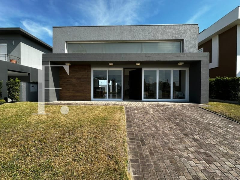 Casa Condomínio com 200m², 3 dormitórios, 3 suítes, 2 vagas, Quintas do Lago em Xangri-Lá