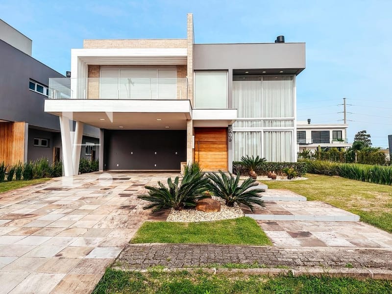 Sobrado com 309m², 4 dormitórios, 4 suítes, 2 vagas, Capão Ilhas Resort em Capão da Canoa