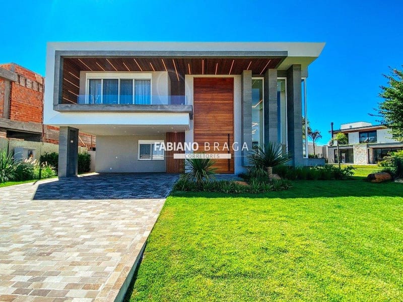 Sobrado com 464m², 5 dormitórios, 5 suítes, 2 vagas, Enseada Lagos em Xangri-Lá