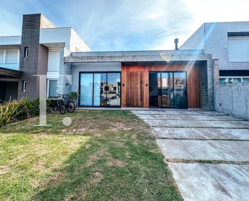 Casa Condomínio com 177m², 4 dormitórios, 4 suítes, 2 vagas, Blue em Xangri-Lá