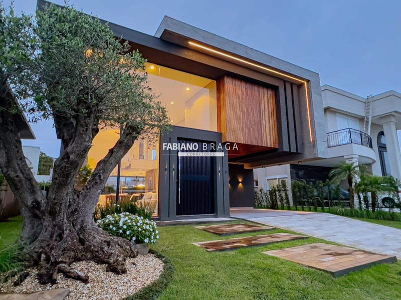 Sobrado com 337m², 5 dormitórios, 5 suítes, 4 vagas, Velas da Marina em Capão da Canoa