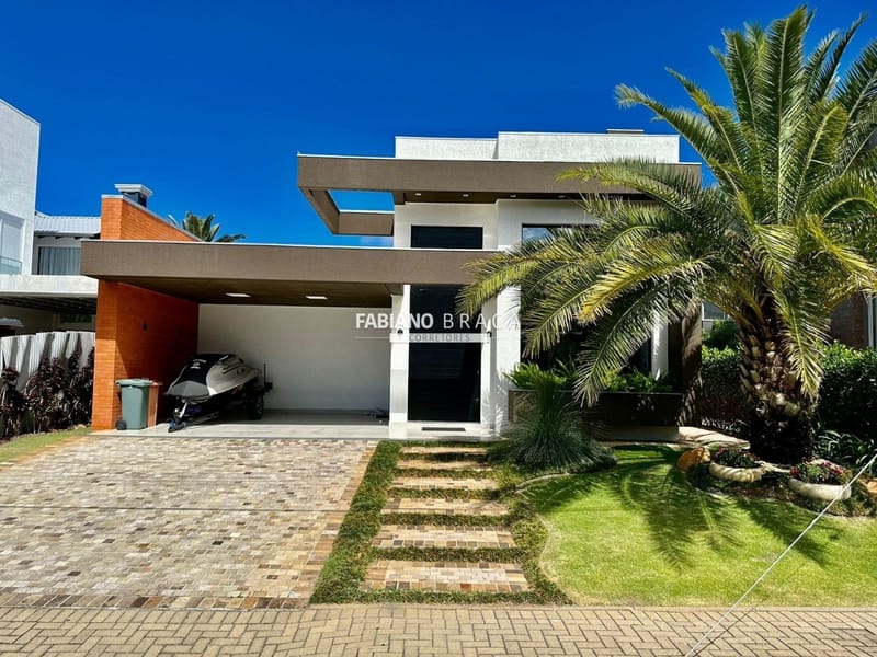 Casa Condomínio com 210m², 4 dormitórios, 4 suítes, 2 vagas, Velas da Marina em Capão da Canoa