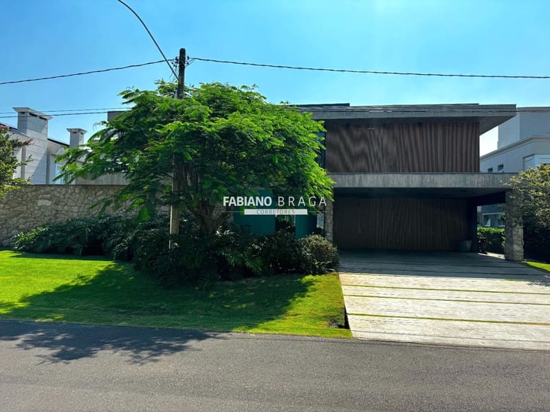 Sobrado com 722m², 5 dormitórios, 5 suítes, 6 vagas, Bosques de Atlântida em Xangri-Lá