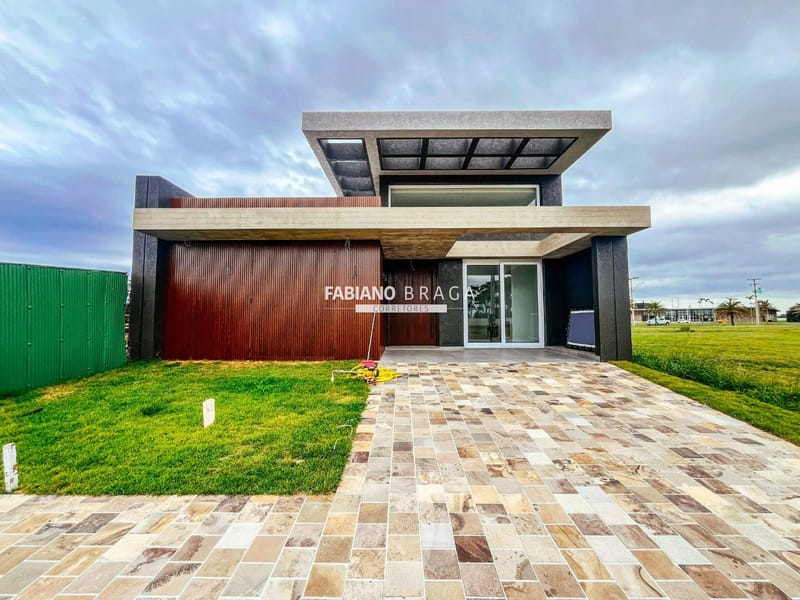 Casa Condomínio com 160m², 4 dormitórios, 4 suítes, 2 vagas, Allure Beach Condo em Xangri-Lá