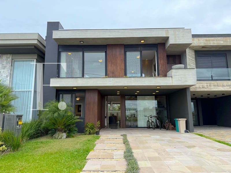 Sobrado com 248m², 5 dormitórios, 5 suítes, 2 vagas, Sunset em Xangri-Lá