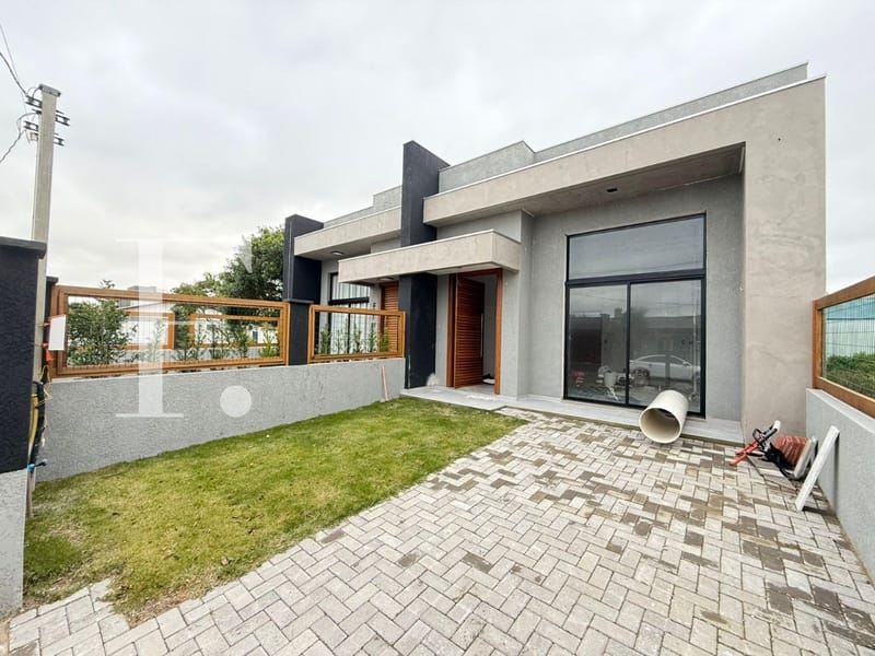 Casa com 100m², 3 dormitórios, 1 suíte, 2 vagas, no bairro Noiva do Mar em Xangri-Lá