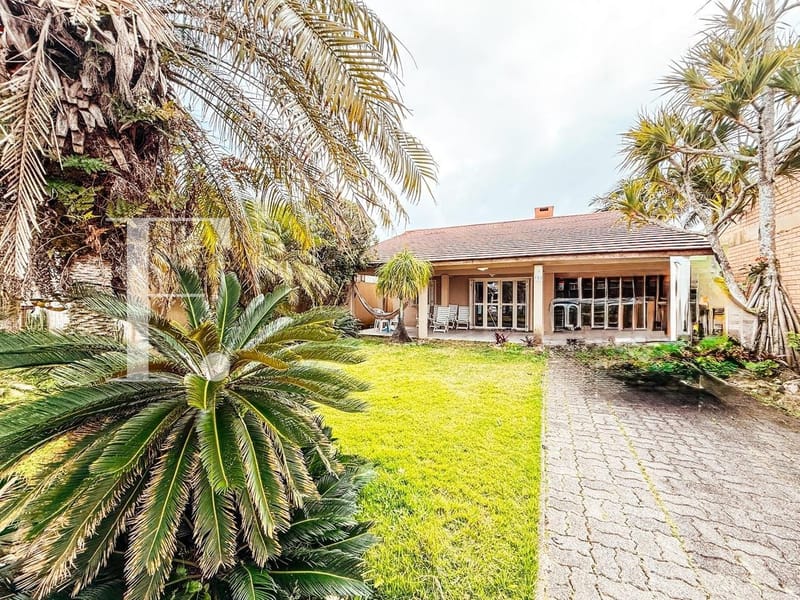 Casa com 120m², 3 dormitórios, 3 suítes, 2 vagas, no bairro Noiva do Mar em Xangri-Lá