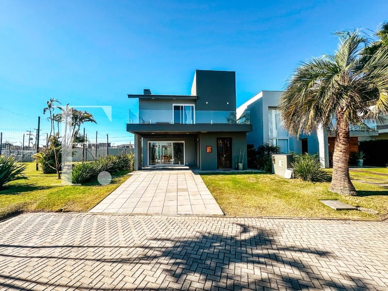 Sobrado com 224m², 3 dormitórios, 2 suítes, 2 vagas, Acqualina em Xangri-Lá
