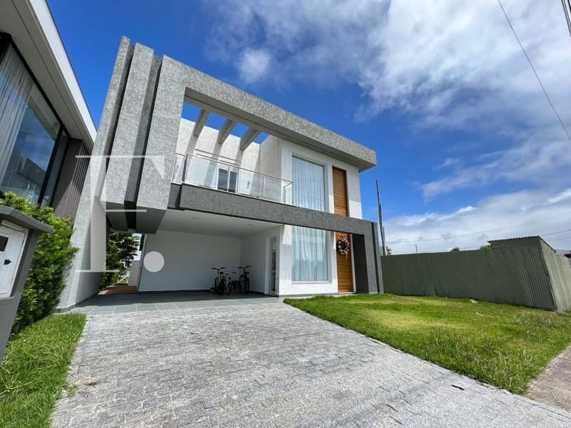 Sobrado com 378m², 4 dormitórios, 4 suítes, 2 vagas, Capão Ilhas Resort em Capão da Canoa