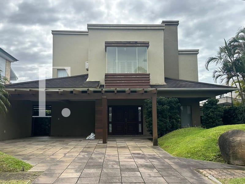 Sobrado com 350m², 5 dormitórios, 2 suítes, 4 vagas, Atlântida Lagos Park em Xangri-Lá