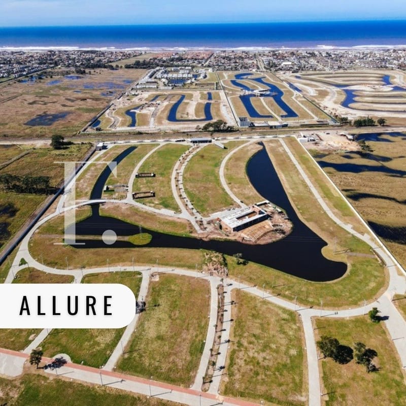 Terreno em Condomínio com 262m², Allure Beach Condo em Xangri-Lá