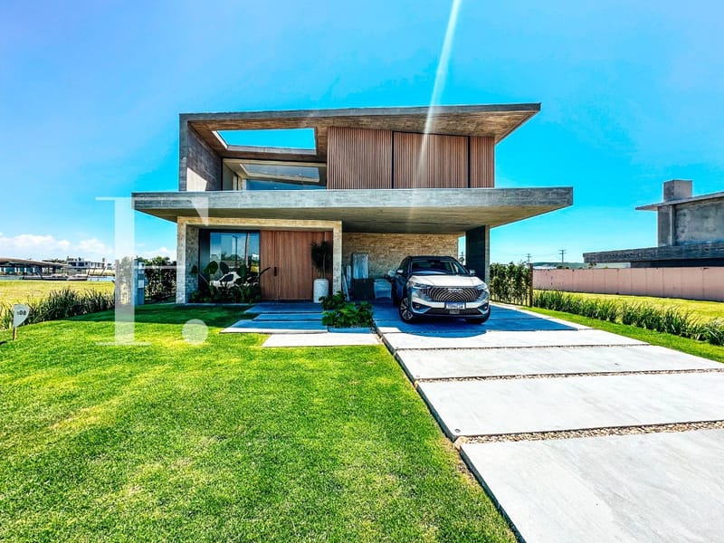 Sobrado com 434m², 5 dormitórios, 5 suítes, 2 vagas, Lótus em Xangri-Lá
