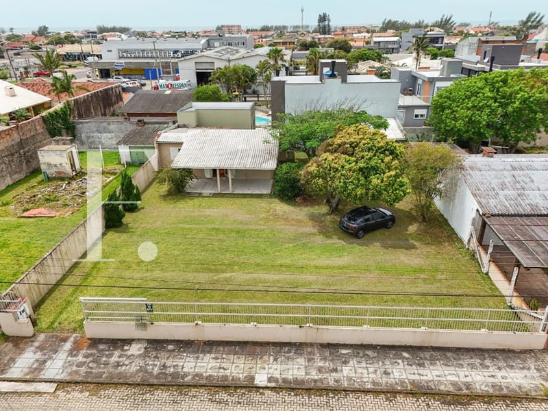 Terreno com 720m², no bairro Centro em Xangri-Lá