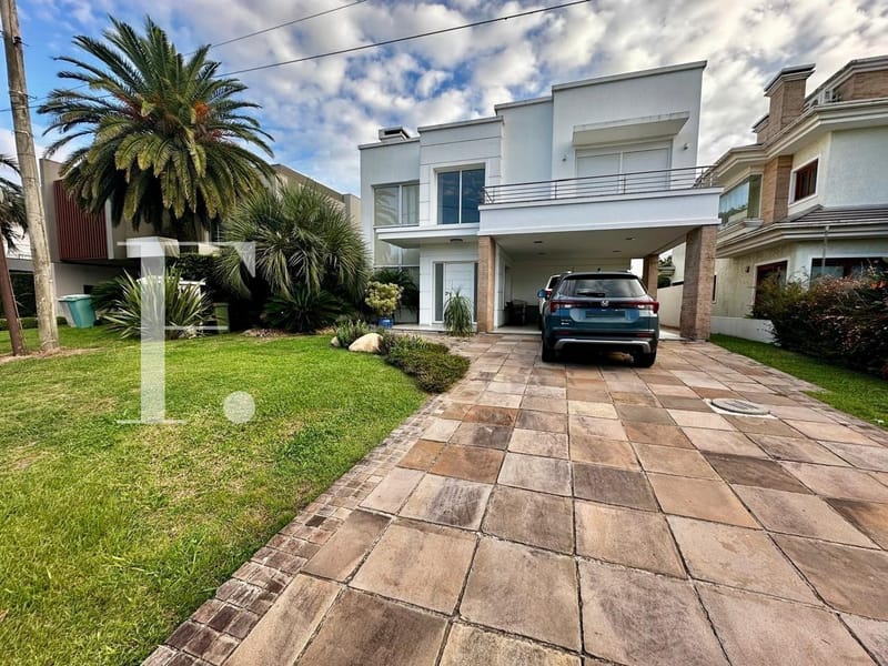 Sobrado com 460m², 4 dormitórios, 4 suítes, 2 vagas, Bosques de Atlântida em Xangri-Lá