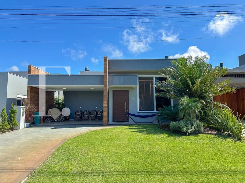 Casa Condomínio com 198m², 3 dormitórios, 3 suítes, 2 vagas, Riviera em Xangri-Lá