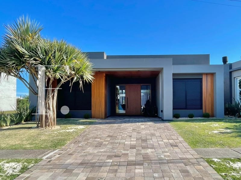 Casa Condomínio com 210m², 4 dormitórios, 4 suítes, 2 vagas, Capão Ilhas Resort em Capão da Canoa