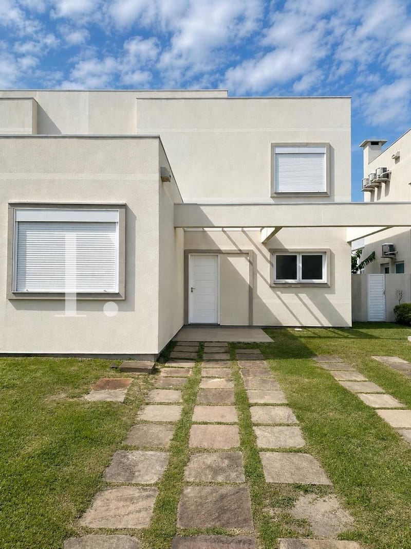 Sobrado com 151m², 4 dormitórios, 2 suítes, 2 vagas, Pateo Marbella em Xangri-Lá