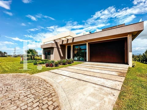 Casa Condomínio com 350m², 4 dormitórios, 4 suítes, 2 vagas, Lagoa do Passo em Osório