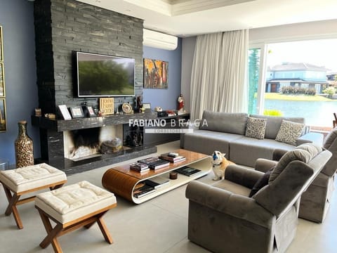 Sobrado com 350m², 6 dormitórios, 6 suítes, 4 vagas, Celebration em Xangri-Lá