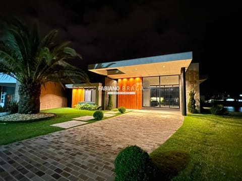 Casa Condomínio com 625m², 4 dormitórios, 4 suítes, 2 vagas, Riviera em Xangri-Lá
