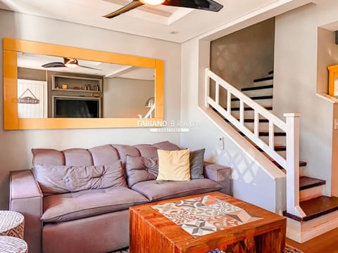 Sobrado com 83m², 2 dormitórios, 1 suíte, Pacific em Xangri-Lá