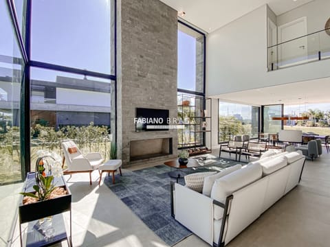 Sobrado com 436m², 5 dormitórios, 5 suítes, 2 vagas, Sense em Xangri-Lá